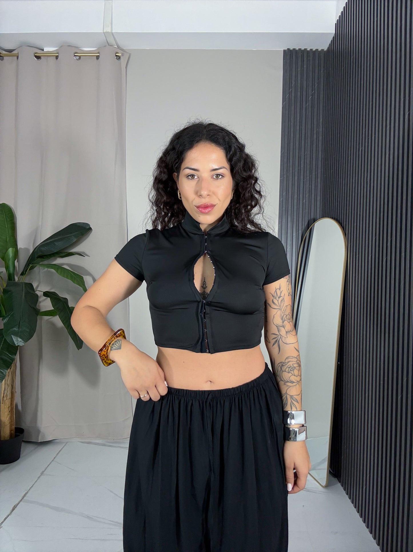 Top Angela nero