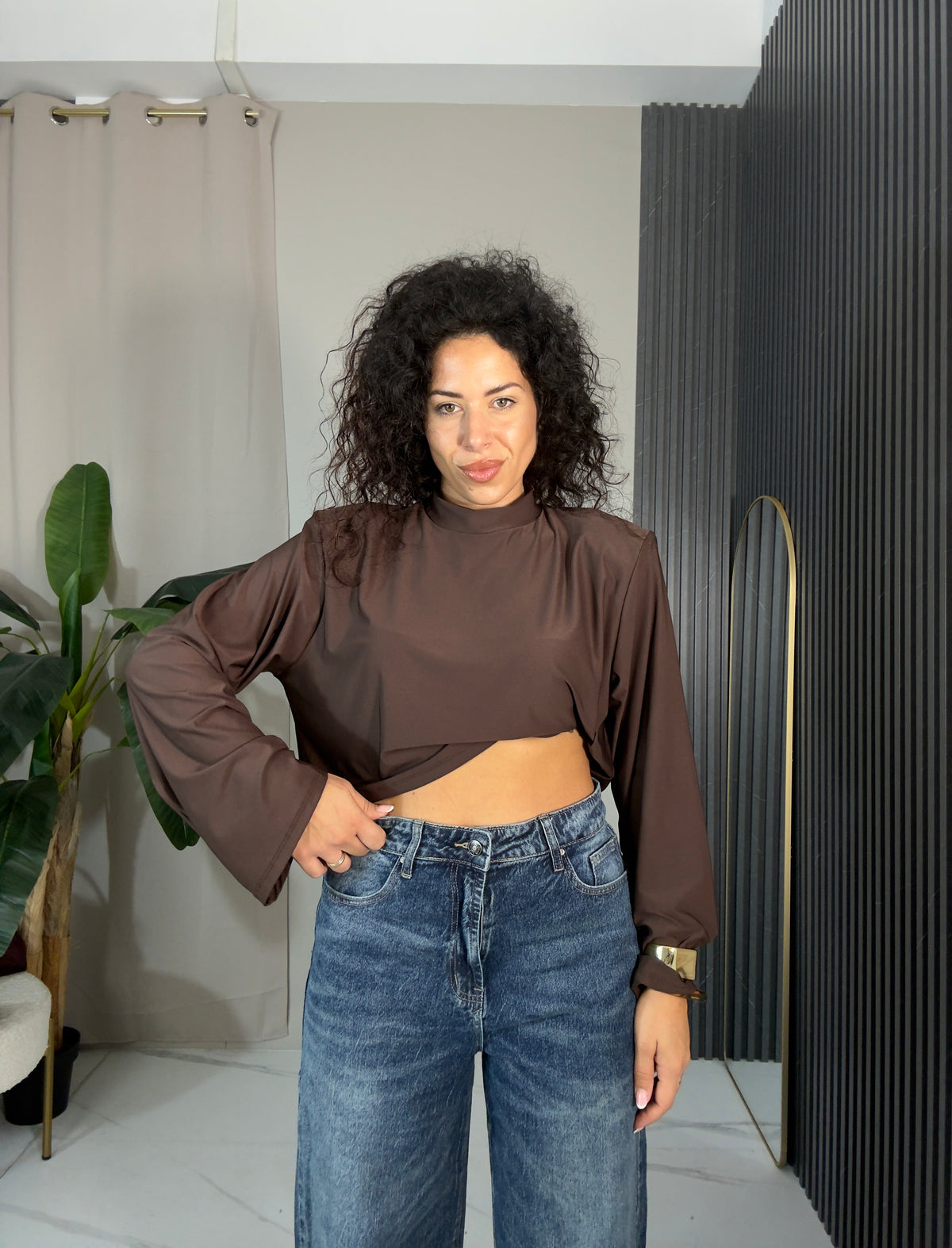 Maglia crop spalline marrone