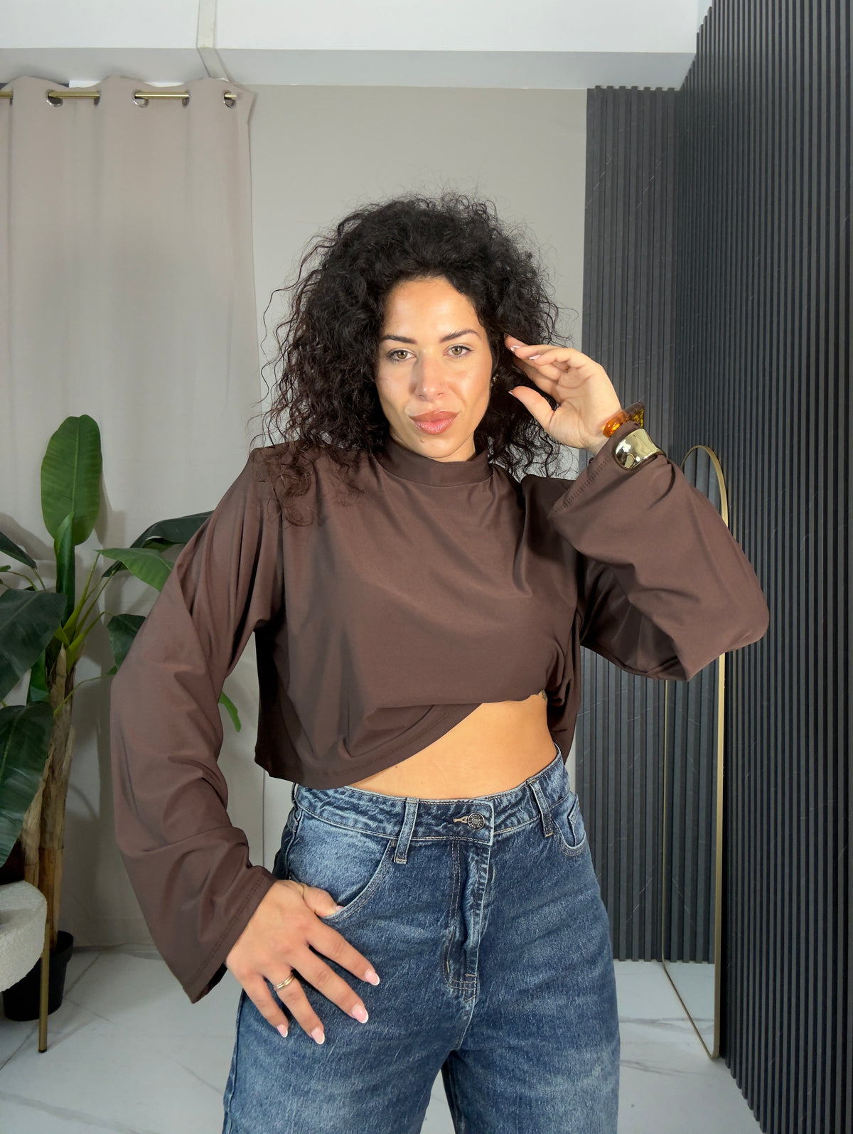 Maglia crop spalline marrone
