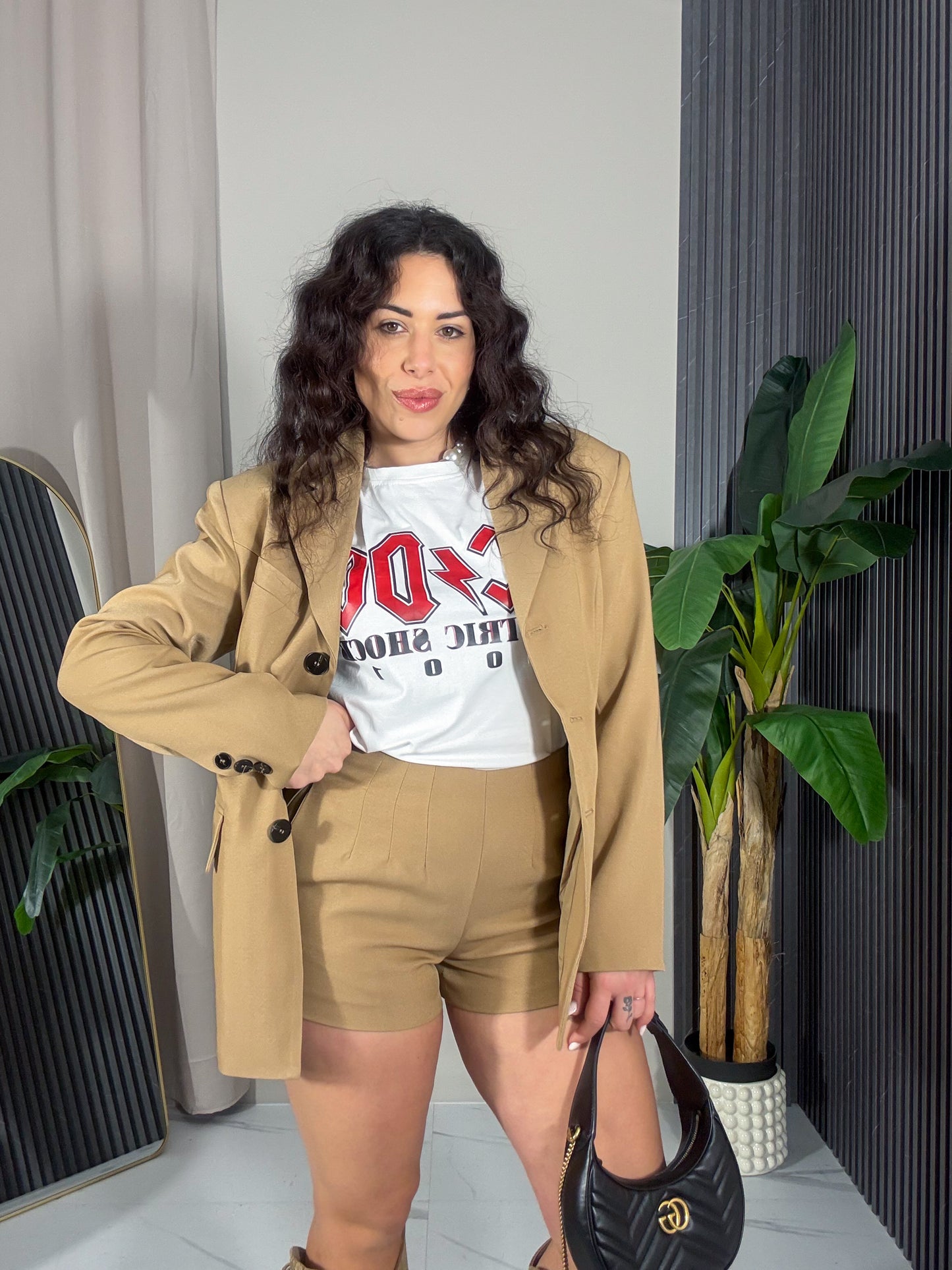 Tailleur pantaloncino 2 pezzi