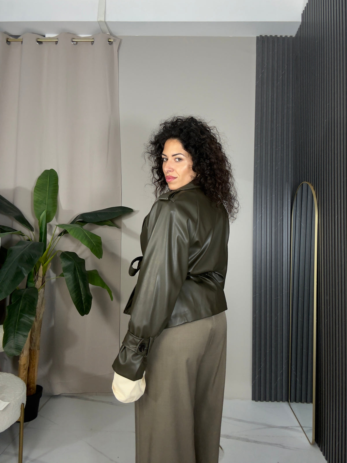 Trench in pelle verde