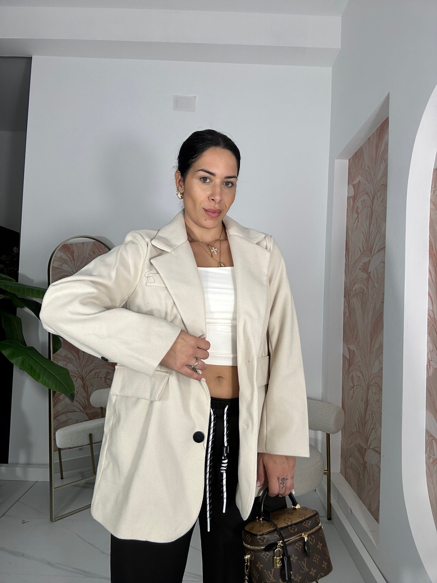 Cappottino Over Mood