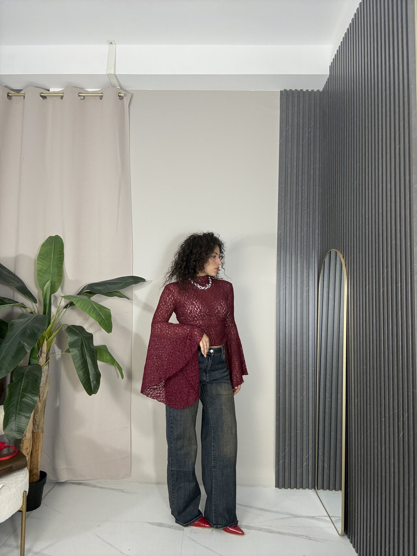 Maglia in pizzo bordeaux