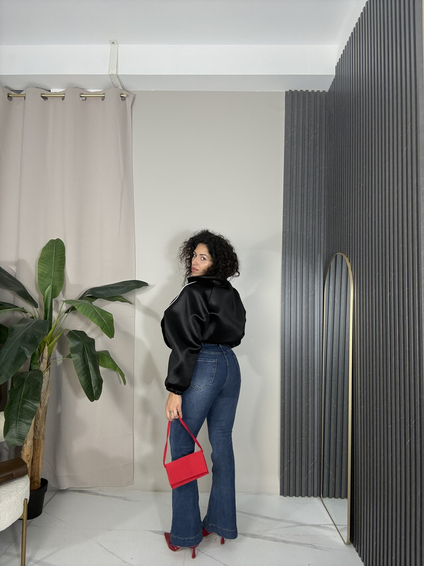 Jeans elasticizzato a zampa