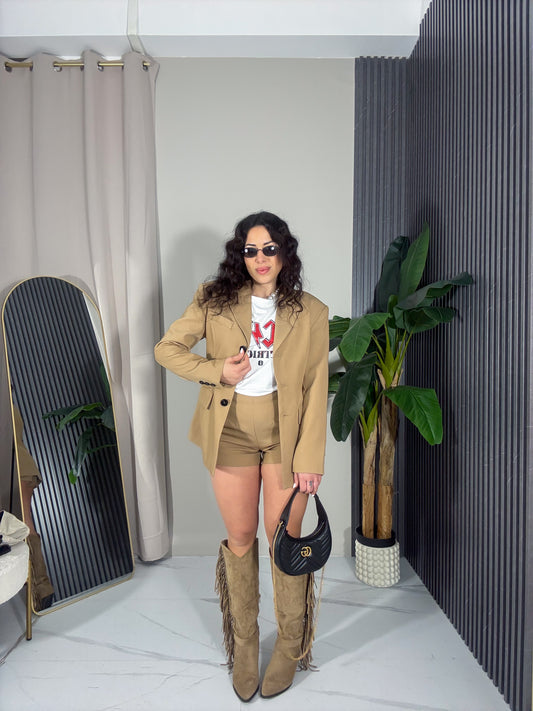 Tailleur pantaloncino 2 pezzi