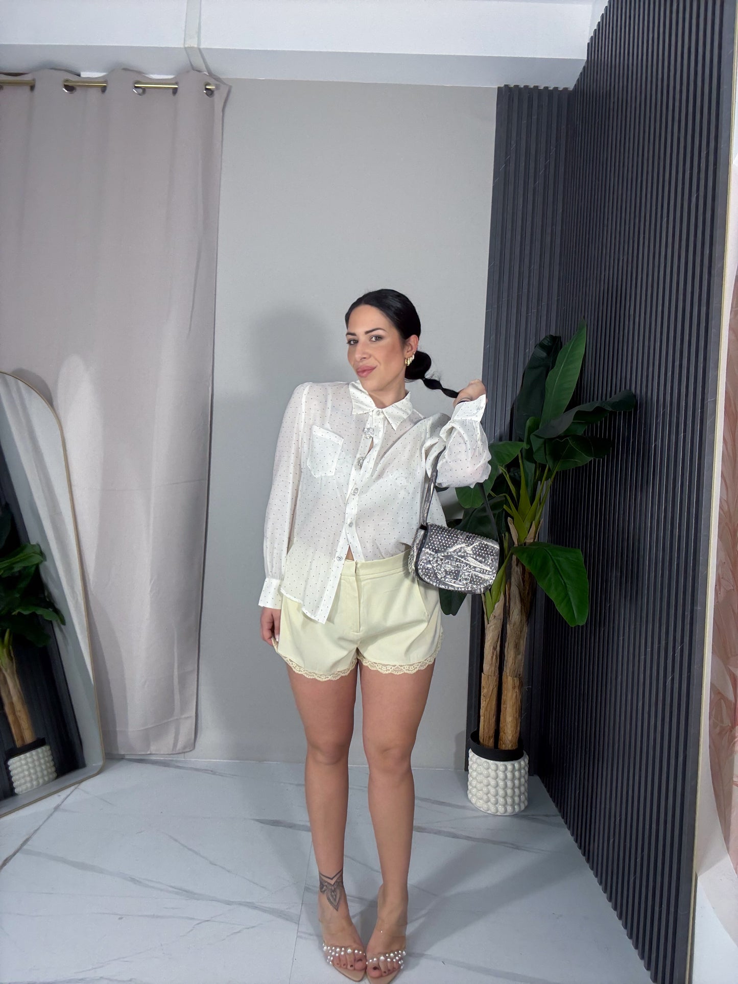 Pantaloncino pizzo giallo