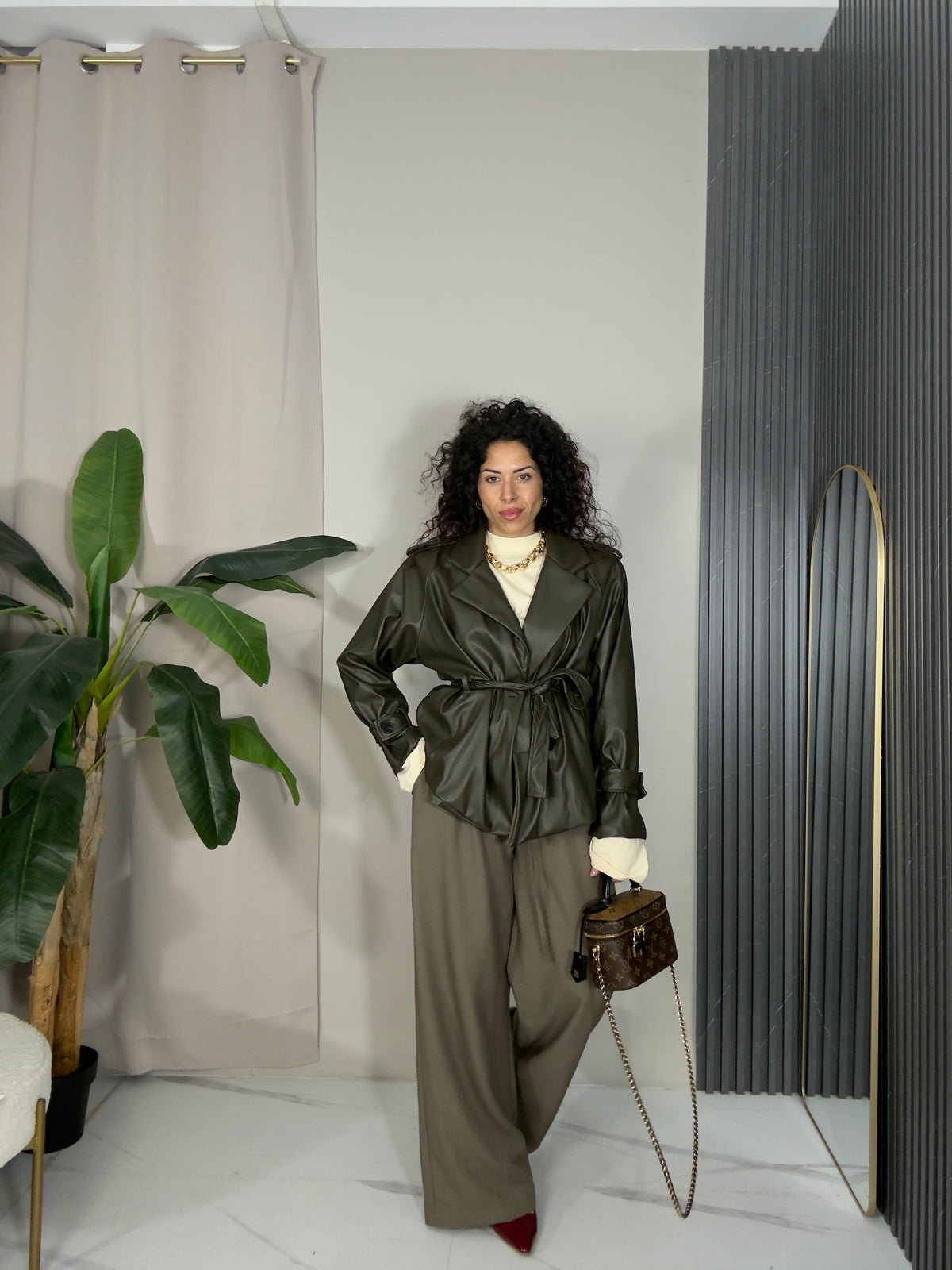 Trench in pelle verde