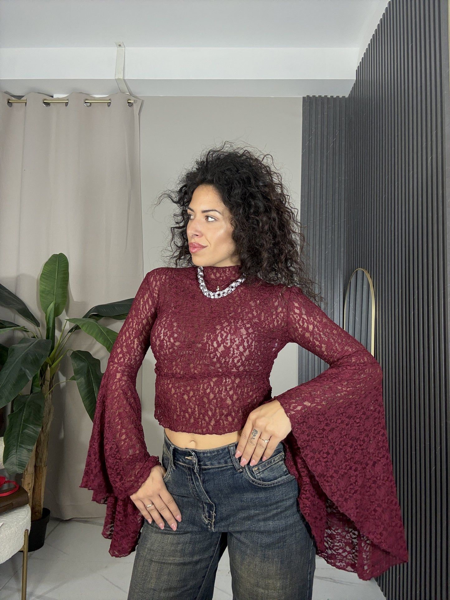 Maglia in pizzo bordeaux
