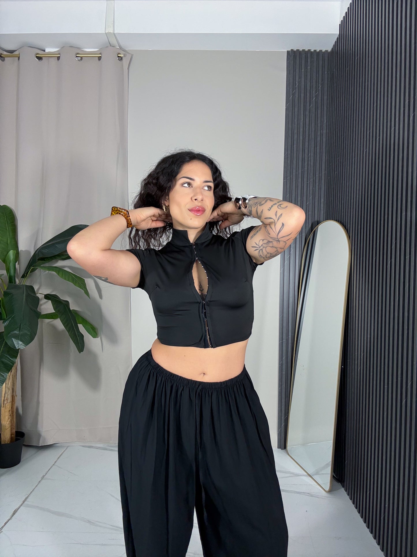 Top Angela nero