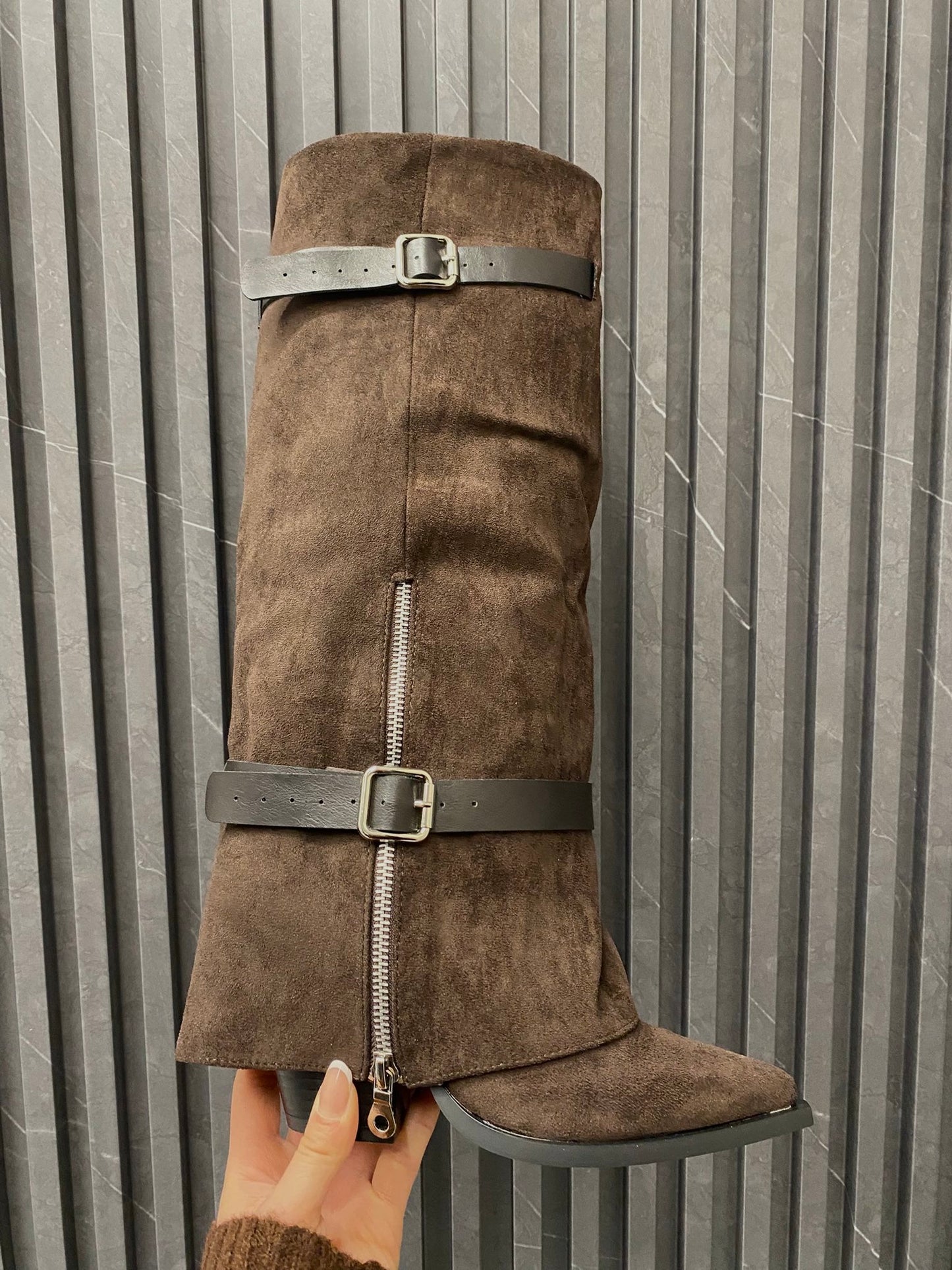 Camperos suede brown